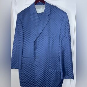This blue suit is EVERYTHING